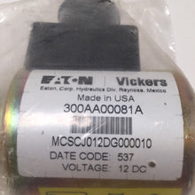 Load image into Gallery viewer, Danfoss Eaton Vickers SV-10-C-0-12DG Solenoid Flow Control Valve 12V DC (Coil - 300AA00081A, Valve - SV3-10-C-0-00)
