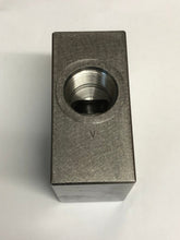 Cargar imagen en el visor de la galería, Bloque colector tipo LB10069S de Parker con cuerpo especial y cavidad 3C para válvulas Legacy