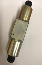 Cargar imagen en el visor de la galería, Parker D1VW3CNJW75 - Válvula de control direccional de 24 V CC