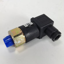 Cargar imagen en el visor de la galería, Presostato Fox K63 5A Tipo K3 110Vca
